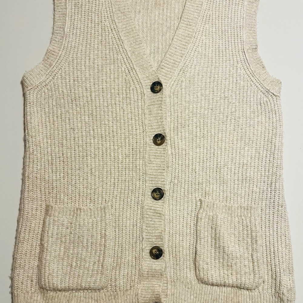 Jessica Simpson Cream Knit Vest